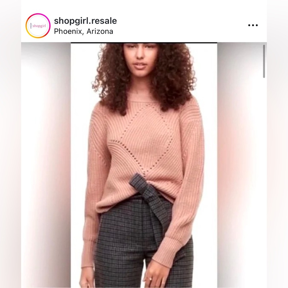 Aritzia Wilfred Sweater Merino Wool Pointelle‎ Cable Knit Soft Cropped Crewneck